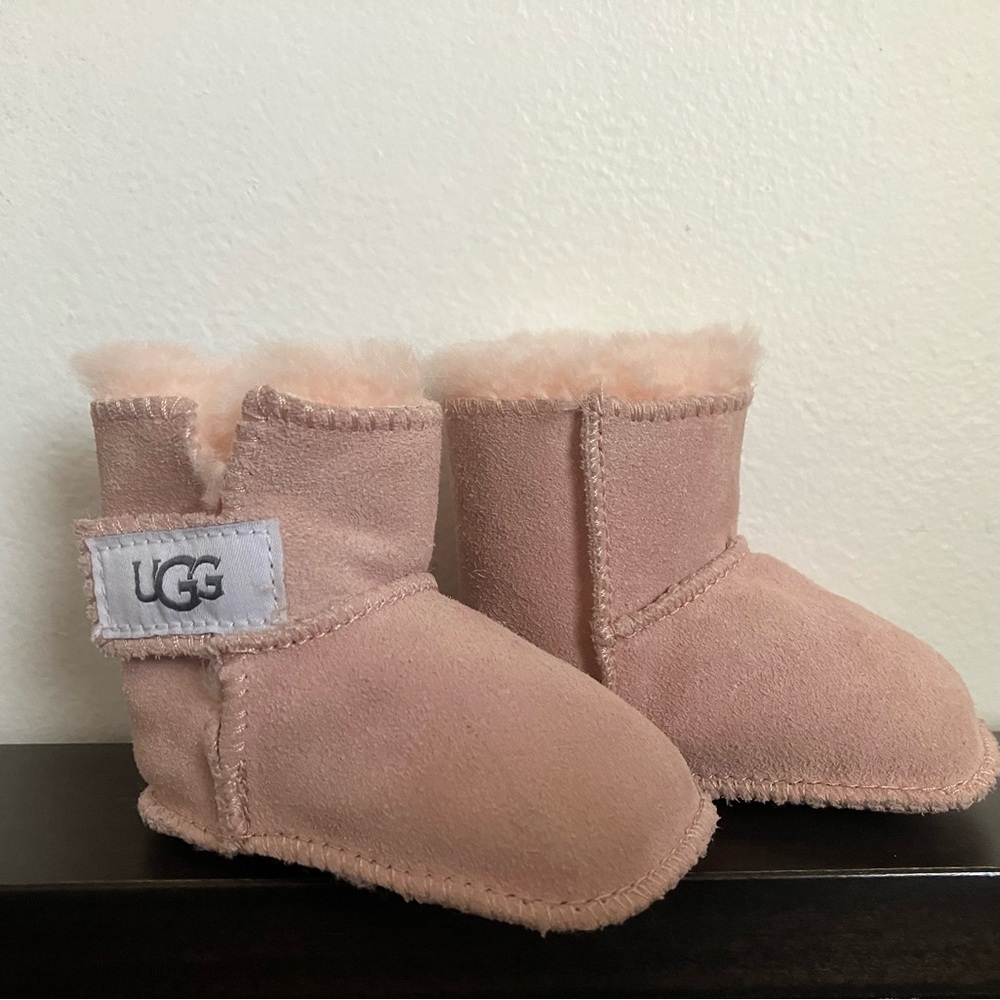 UGG - Erin Soft Pink Baby Booties